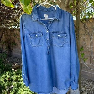 Cutest pullover denim shirt. Lyocell fabric is very soft.